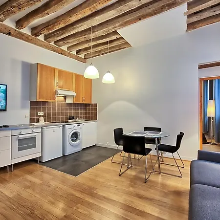 Apartment Le Marais شقة باريس